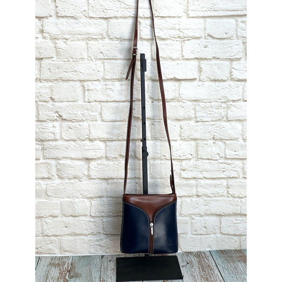 Vera Handbags - Vera Pelle Italian‎ Leather Handbag Crossbody Blue With Brown Silvertone
